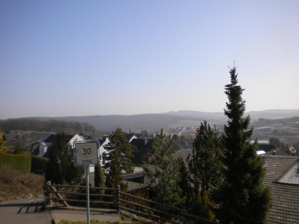 Eifel-Landhaus Ferienwohnungen "Em Gardestueffje" Мехерних Экстерьер фото