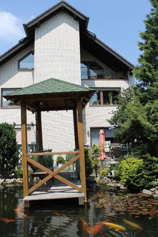 Eifel-Landhaus Ferienwohnungen "Em Gardestueffje" Мехерних Номер фото